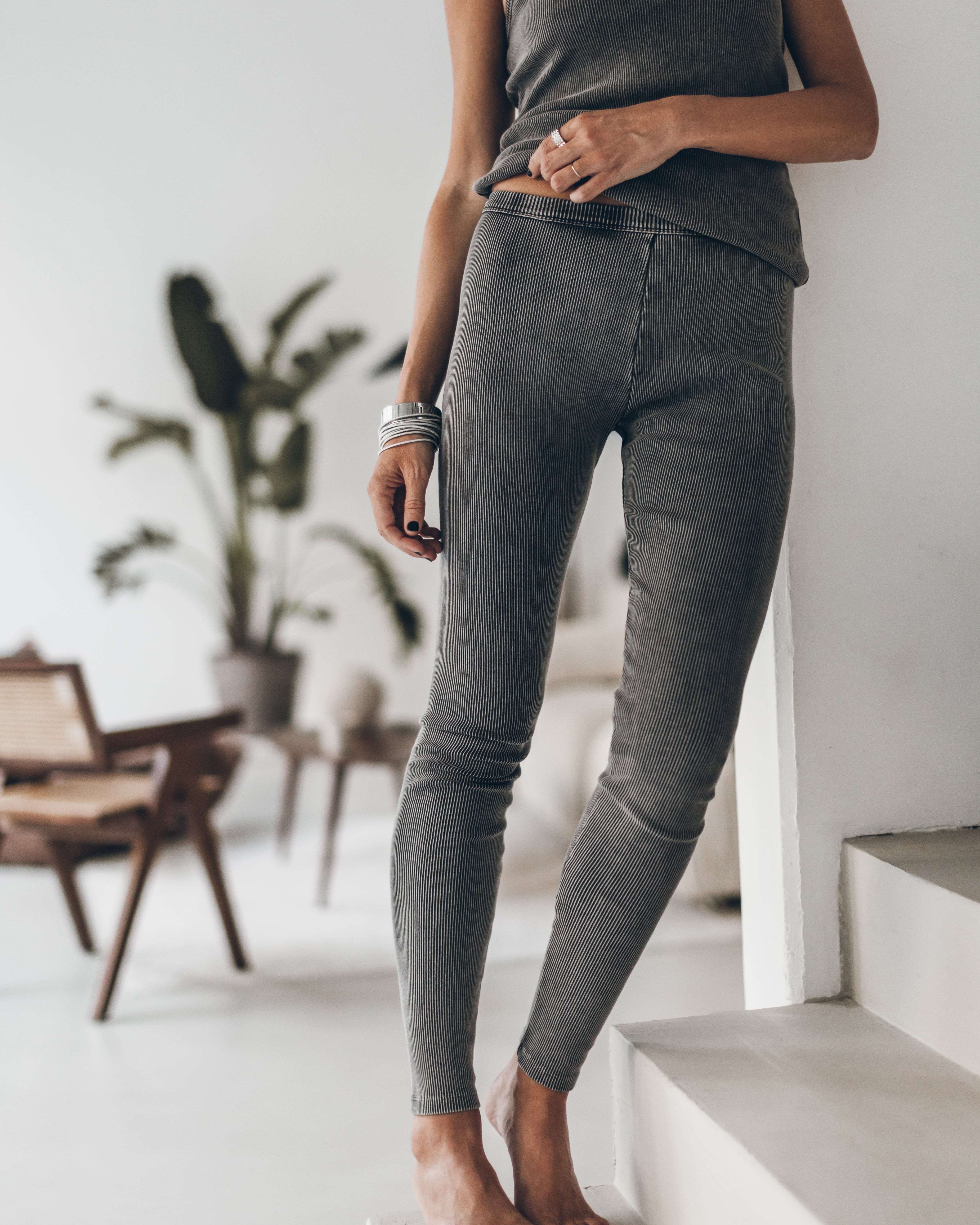 Legging The Dark Ribbed