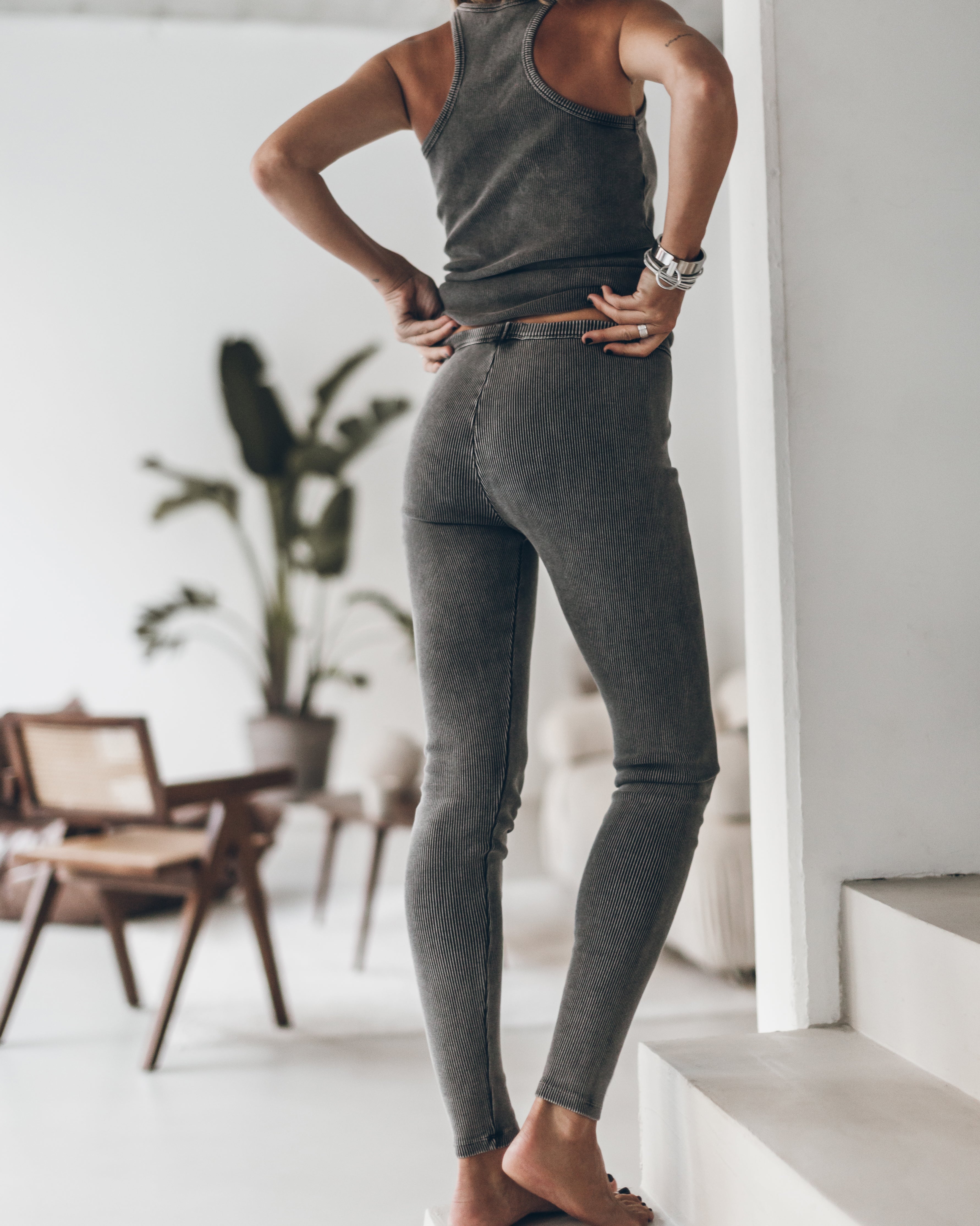 Legging The Dark Ribbed
