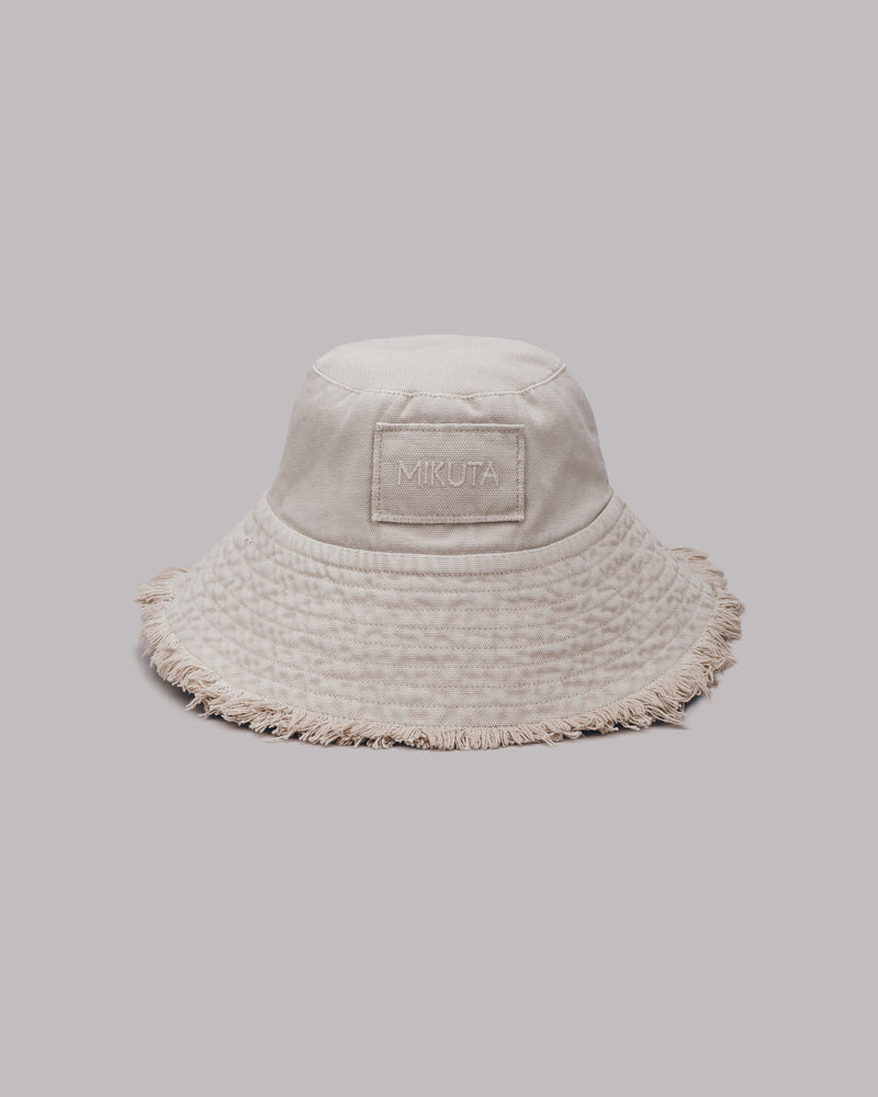 El sombrero de pescador ligero