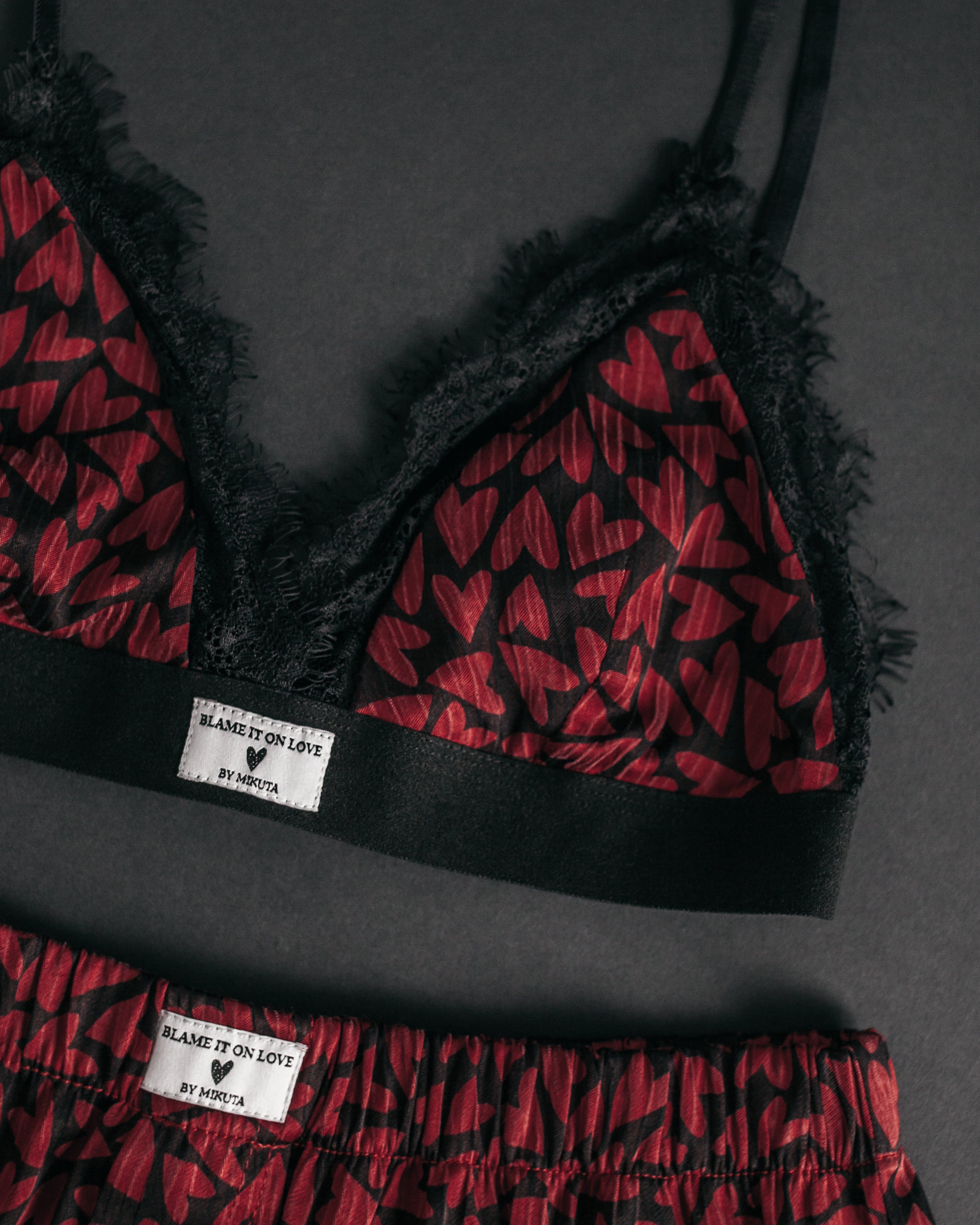 Red hearts crinkle bralette and boxer shorts set - Valentine's loungewear