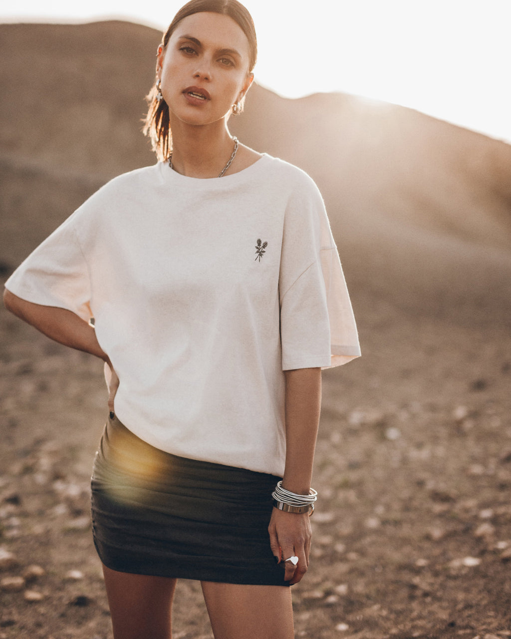 The Roses Oversized Shirt The Dark Faded Short Ruched Skirt Desert California - Product photo