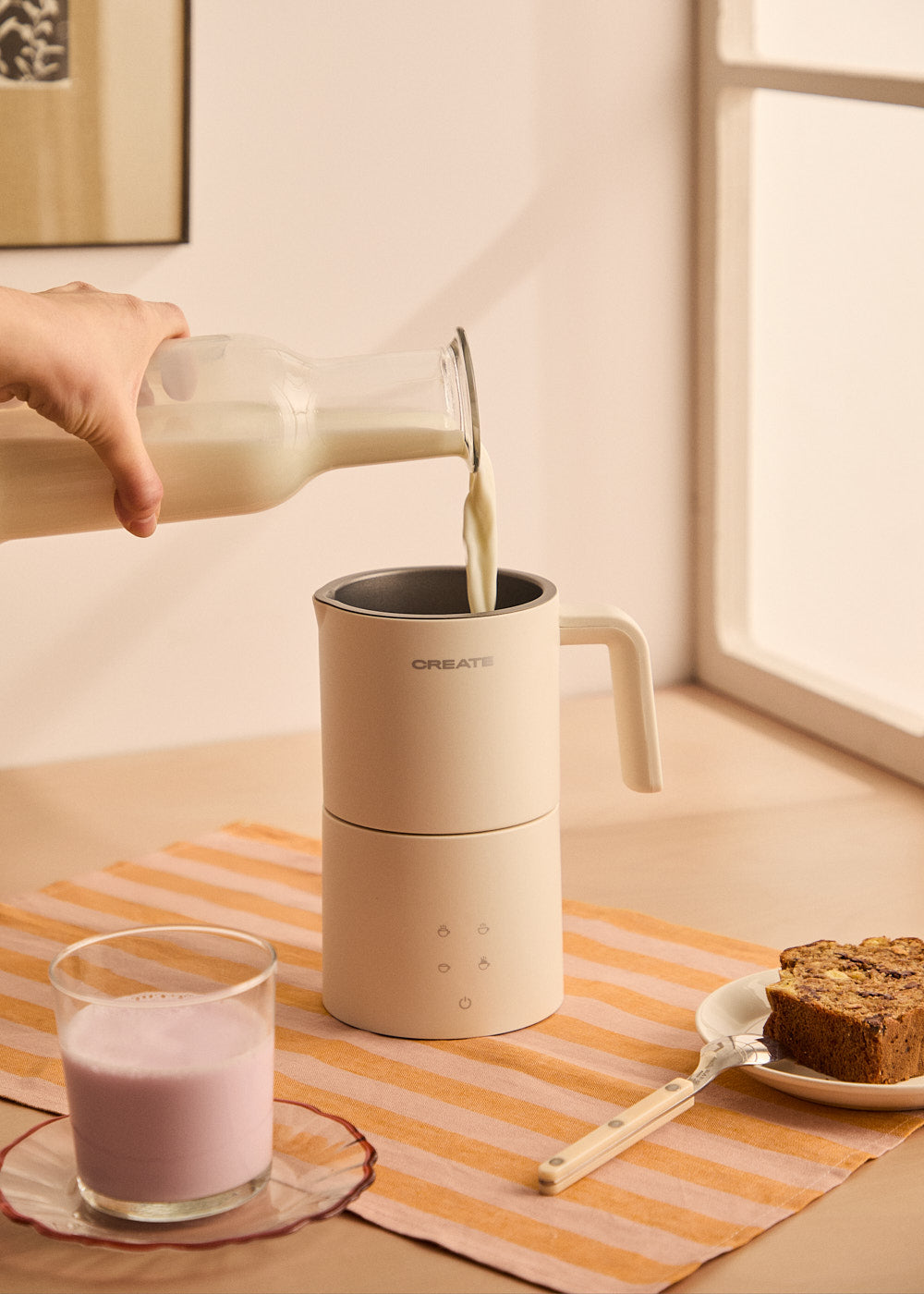 Milk Frother Studio Pro - Dishwasher-Safe Milk Frother & Heater - Off-White