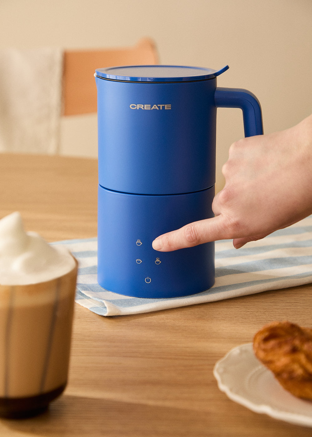 Milk Frother Studio Pro - Dishwasher-Safe Milk Frother & Heater - Cobalt Blue