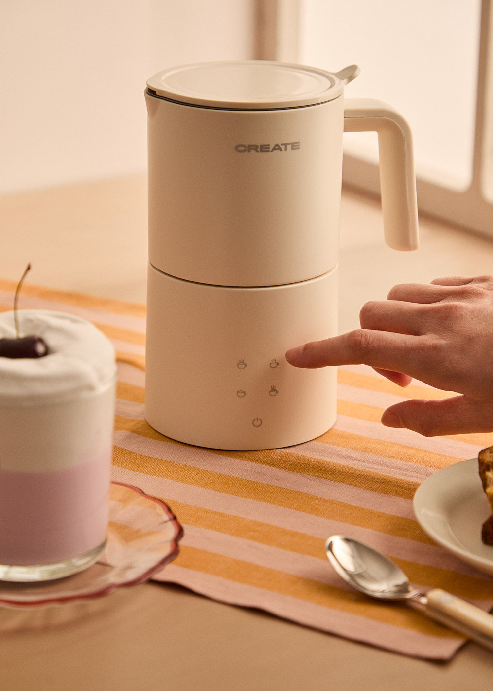 Milk Frother Studio Pro - Dishwasher-Safe Milk Frother & Heater - Off-White