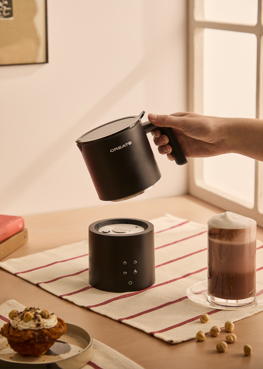 Milk Frother Studio Pro - Dishwasher-Safe Milk Frother & Heater - Black