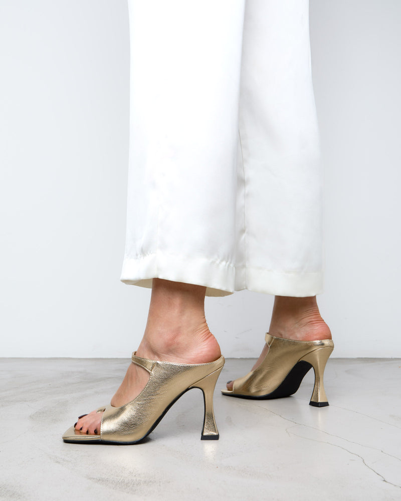 MIM Sandalia Tacon DRIENNE DORADO