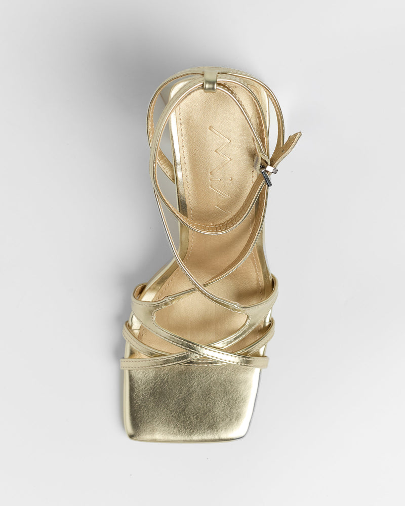 MIM Sandalia de tacón Jan Dorado