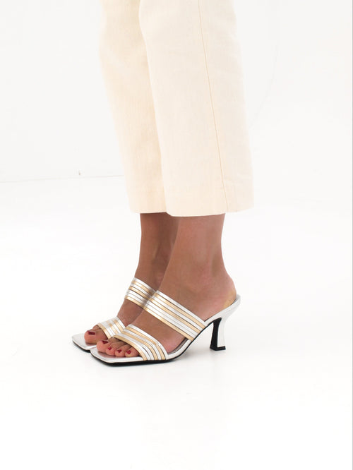 MIM Sandalia de tacón LEXIE PLATA