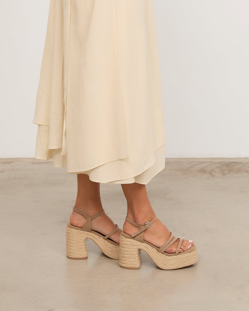 MIM Sandalia de tacón Riva Ecru