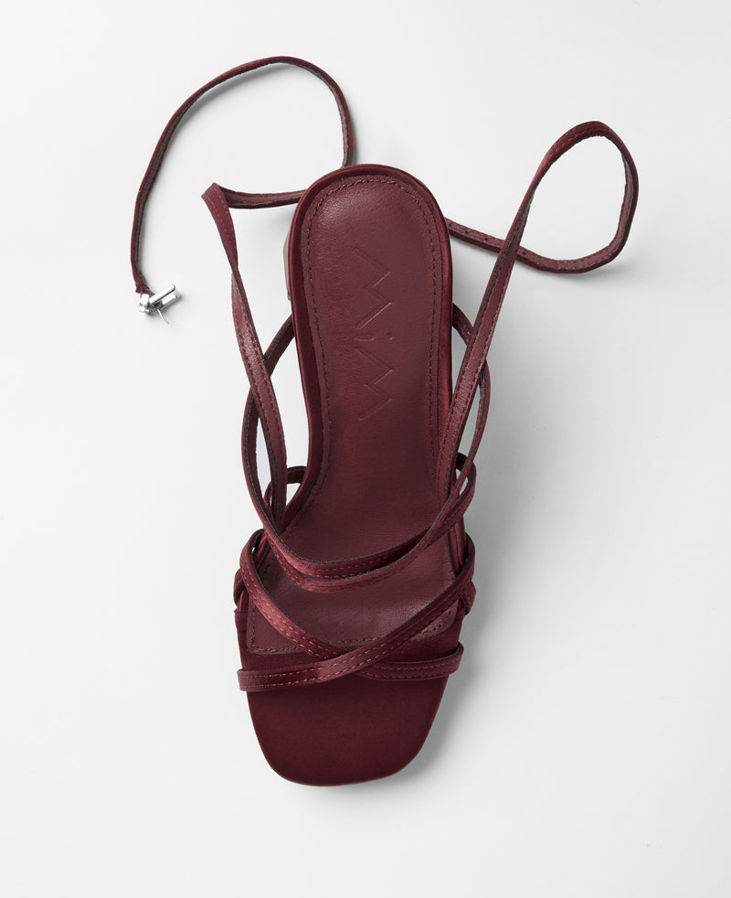 Mim shoes Sandalia de tacón NORI BURDEOS SATIN