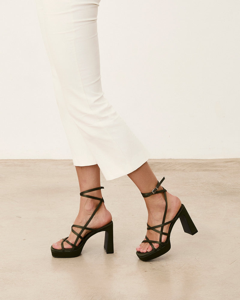 Mim shoes Sandalia de tacón NORI OLIVA SATIN