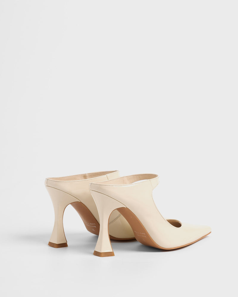 MIM Tacón cerrado Tess Crudo