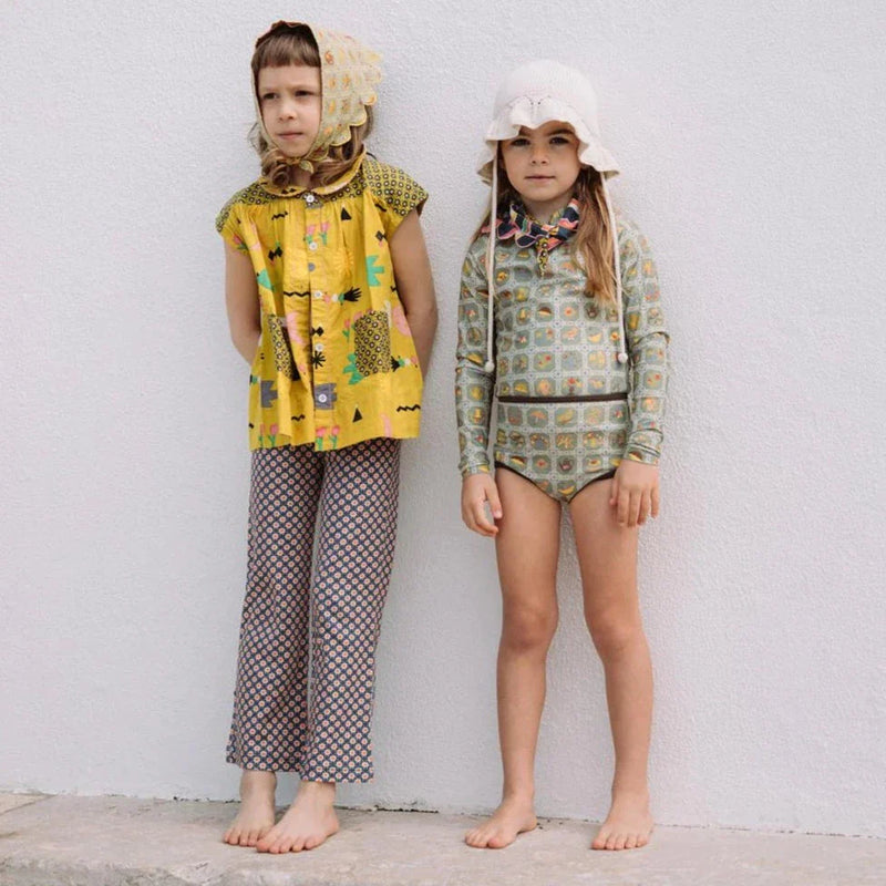 Pantalón Izzy moonlight flower dots - Selección Misha & Puff disponible en www.amaetc.com, concept store eco amigable para niños