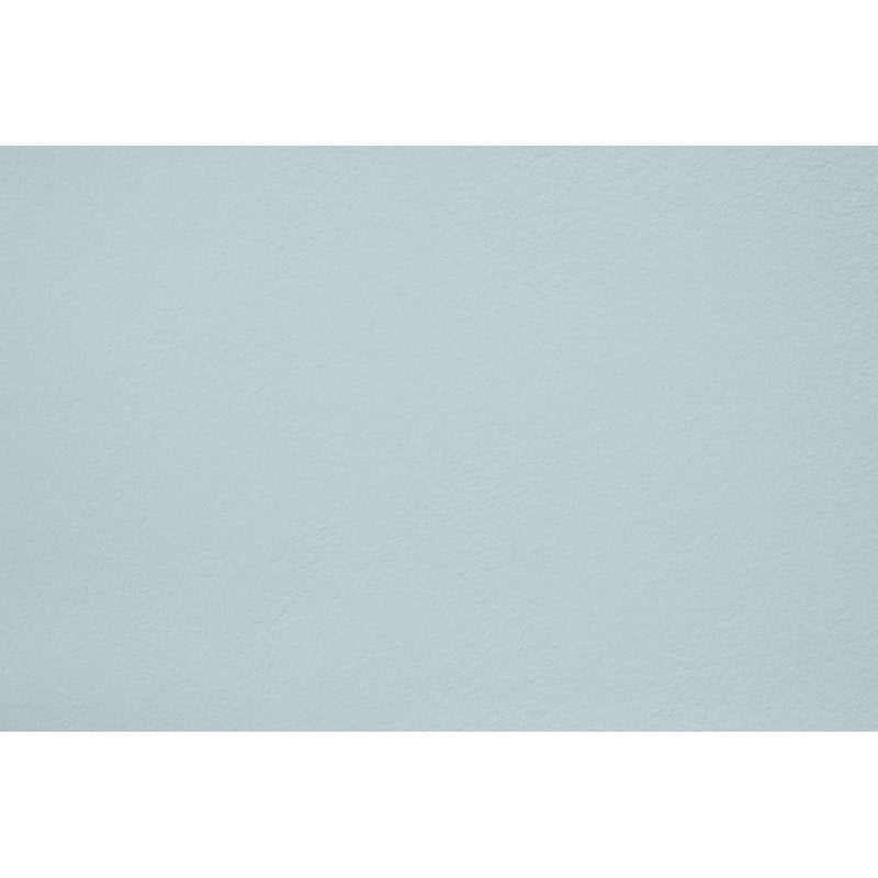 Peinture Okinawa fog appliquée sur un mur - teinte bleu clair