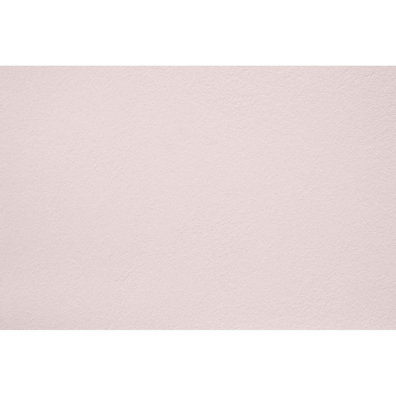 Peinture Scarlet drop appliquée sur un mur - teinte rose pale