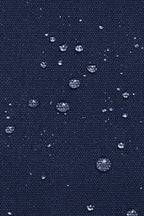 Dettaglio del tessuto idrorepellente blu navy