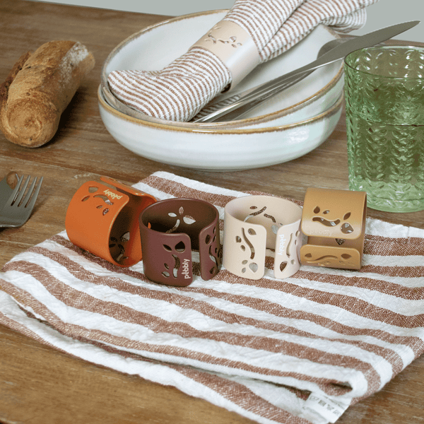Set of 4 Metal Napkin Rings - Multicoloured