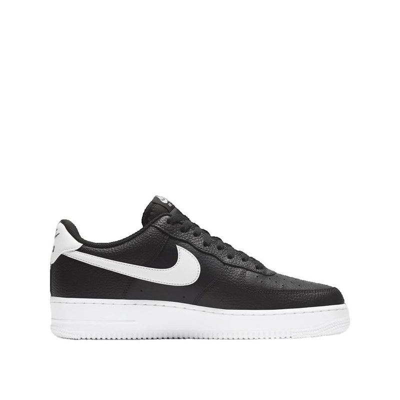 Air Force 1 '07 Sneakers - Black / White