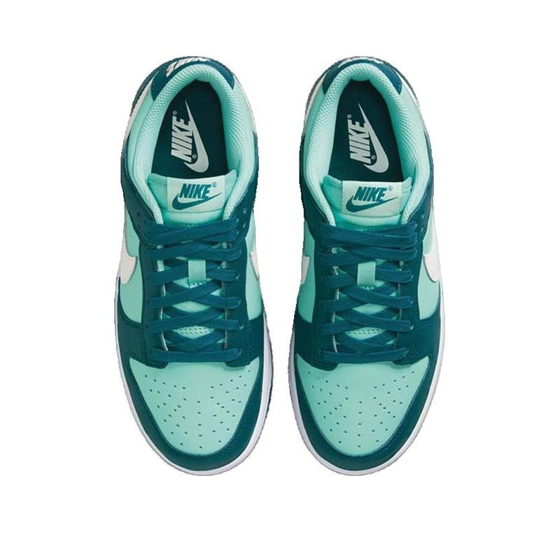 Dunk Low Sneakers - Green