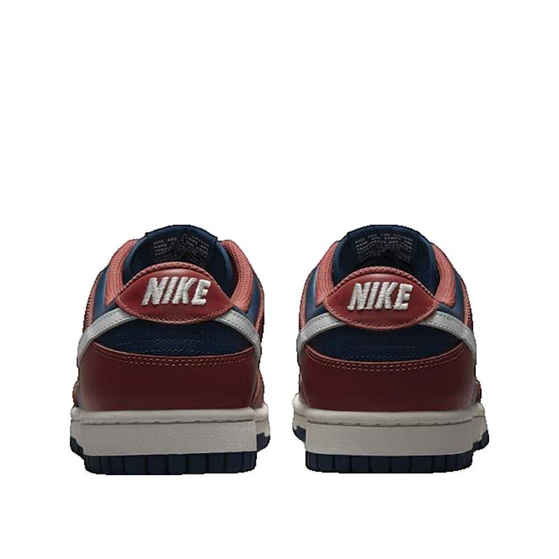 Dunk Low Sneakers - Brown