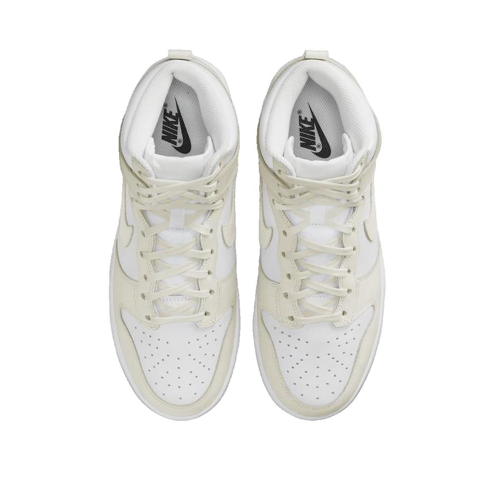 Dunk High Trainers - White