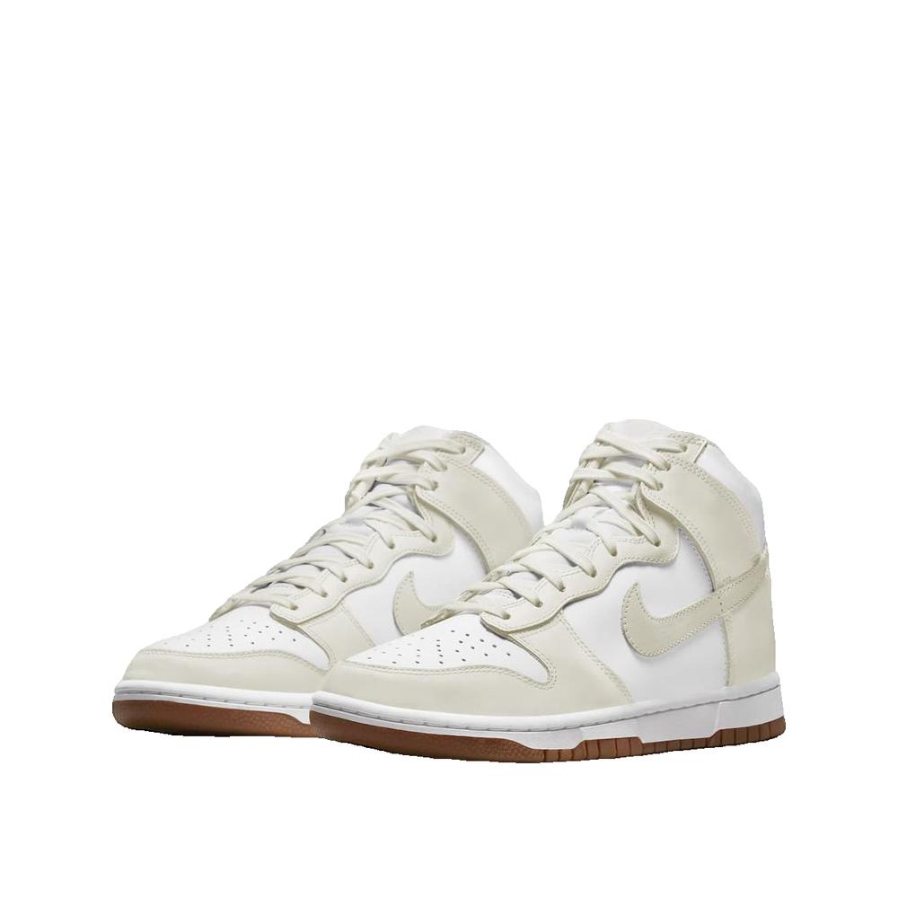 Dunk High Trainers - White