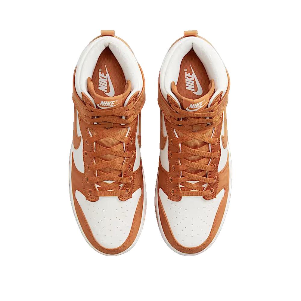 Dunk High Retro SE Trainers - Orange