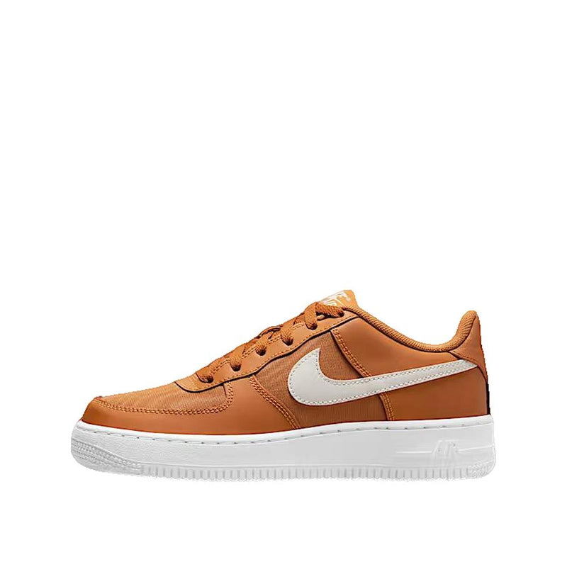 Baskets Air Force 1 LV8 2 - Marron