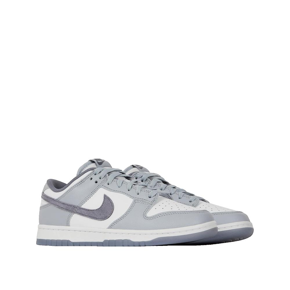 Dunk Low Retro SE Trainers - White