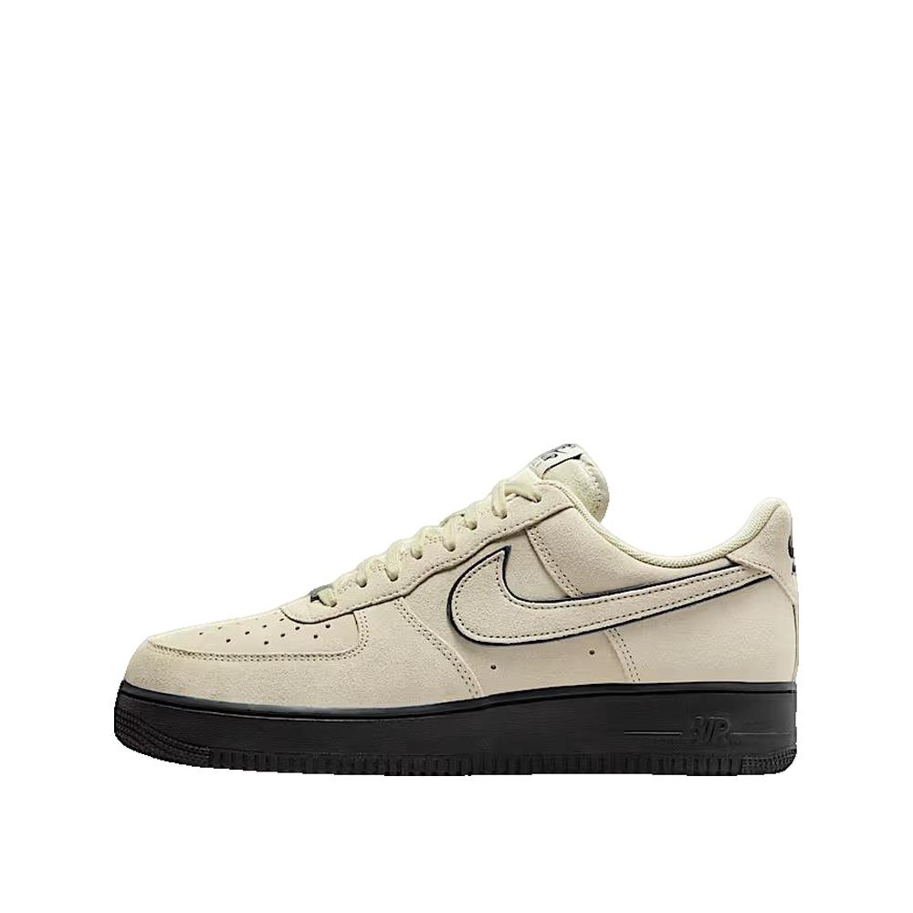 Air Force 1 '07 LV8 Trainers - Light Khaki