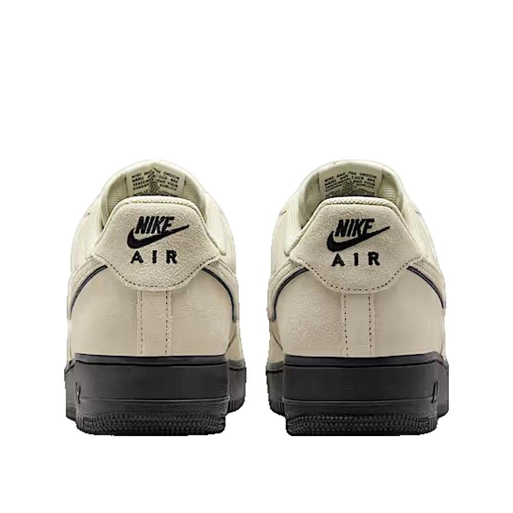 Air Force 1 '07 LV8 Trainers - Light Khaki