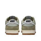 Dunk Low Retro SE Trainers - Silver