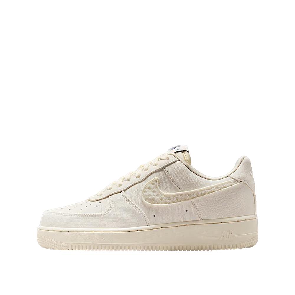 Air Force 1 '07 LX Trainers - White