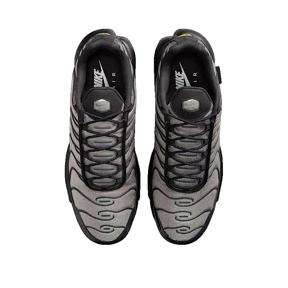 Air Max Plus Trainers - Grey