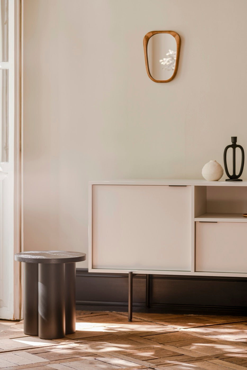 Buffet Bau - Almond Grey Body