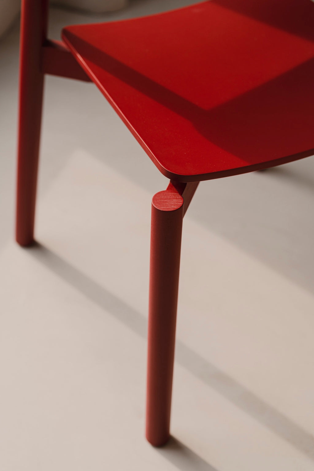 Chaise Wem - Maroon Red