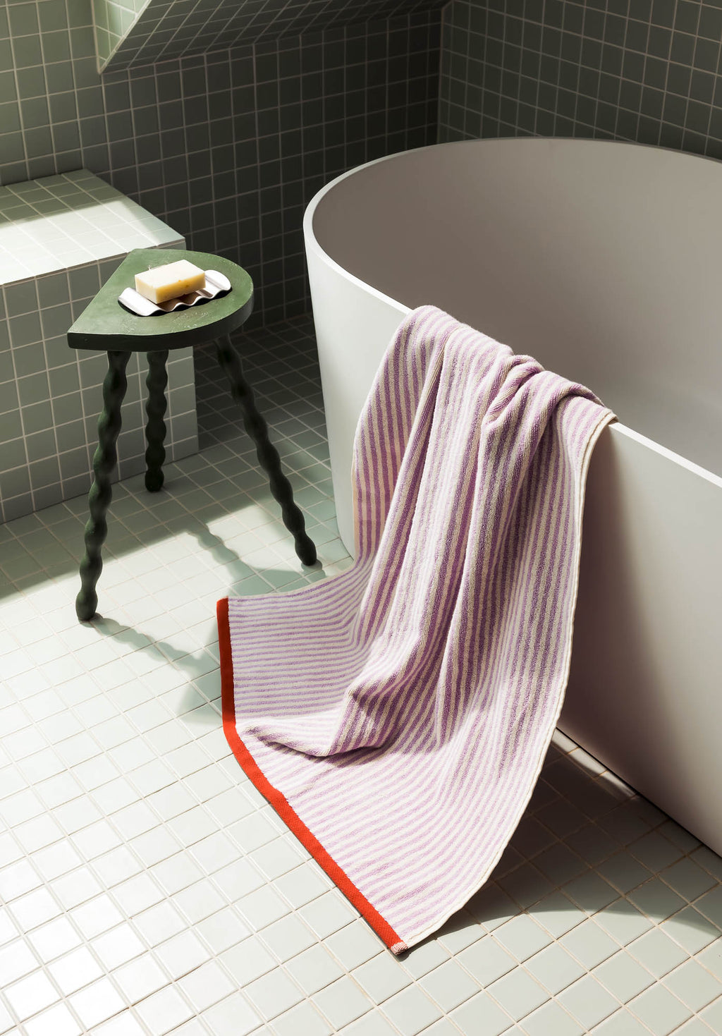 Serviette De Bain Gobo - Pastel Lilac / Rayures Étroites