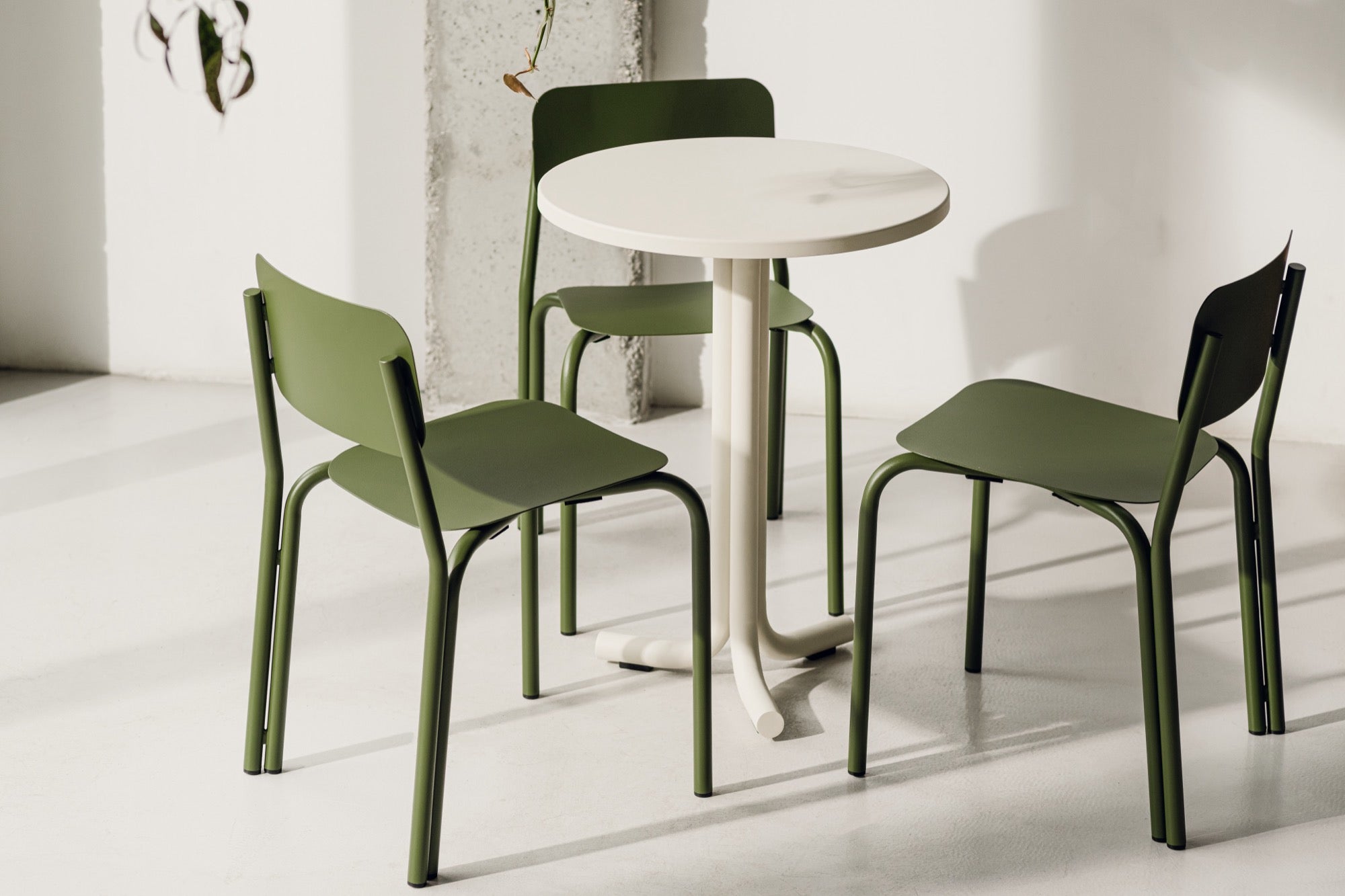 Silla Kei - Interior - Forest Green