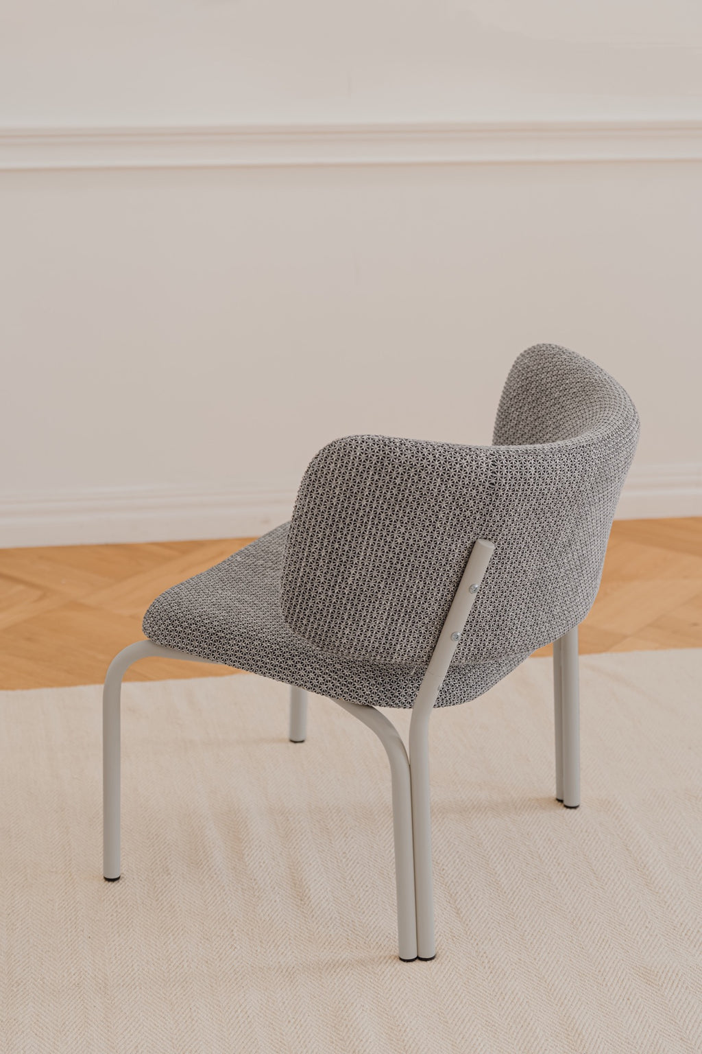 Kei Armchair - Black & Gray Melange