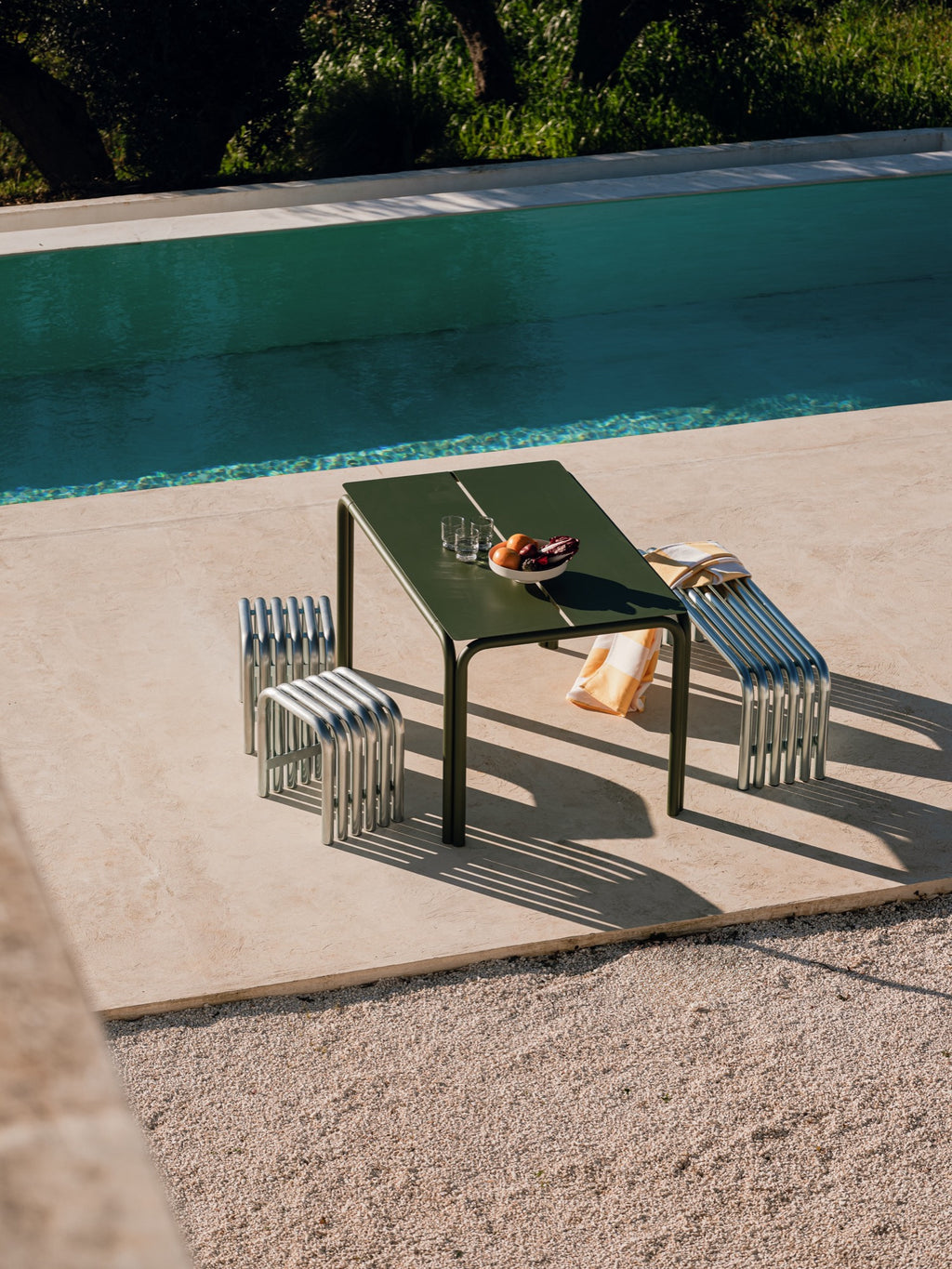 Nokk - Table - Steel - Forest Green