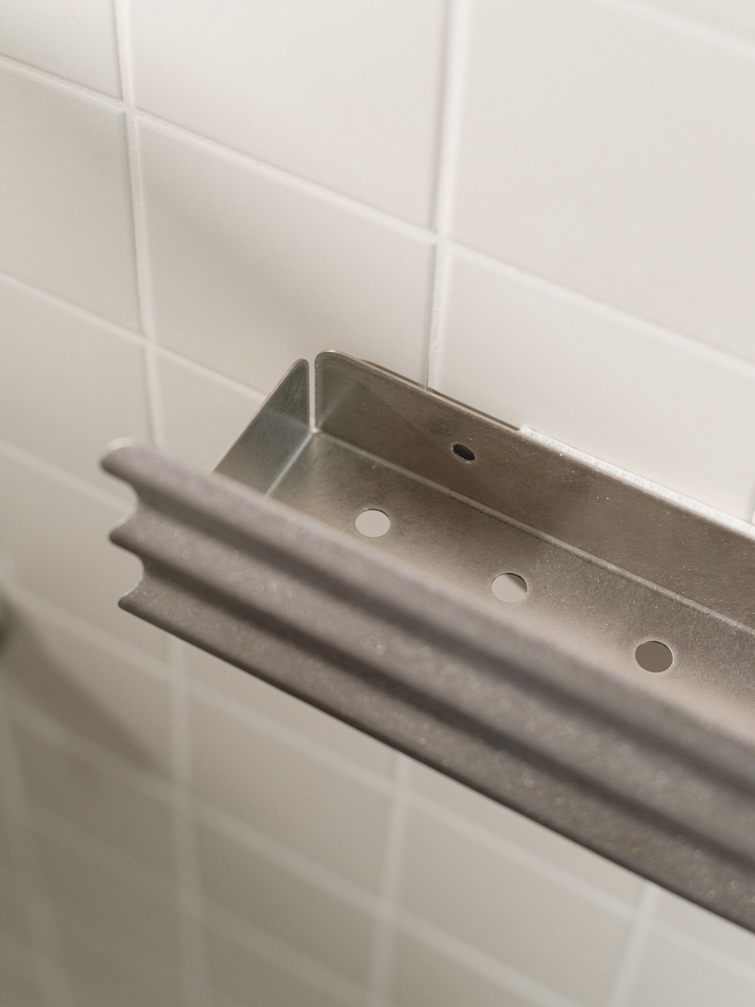 Obli Shower Shelf - Stainless Steel