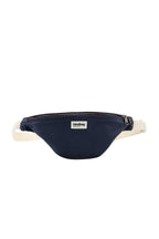 Olivia midjeväska navy Hindbag2