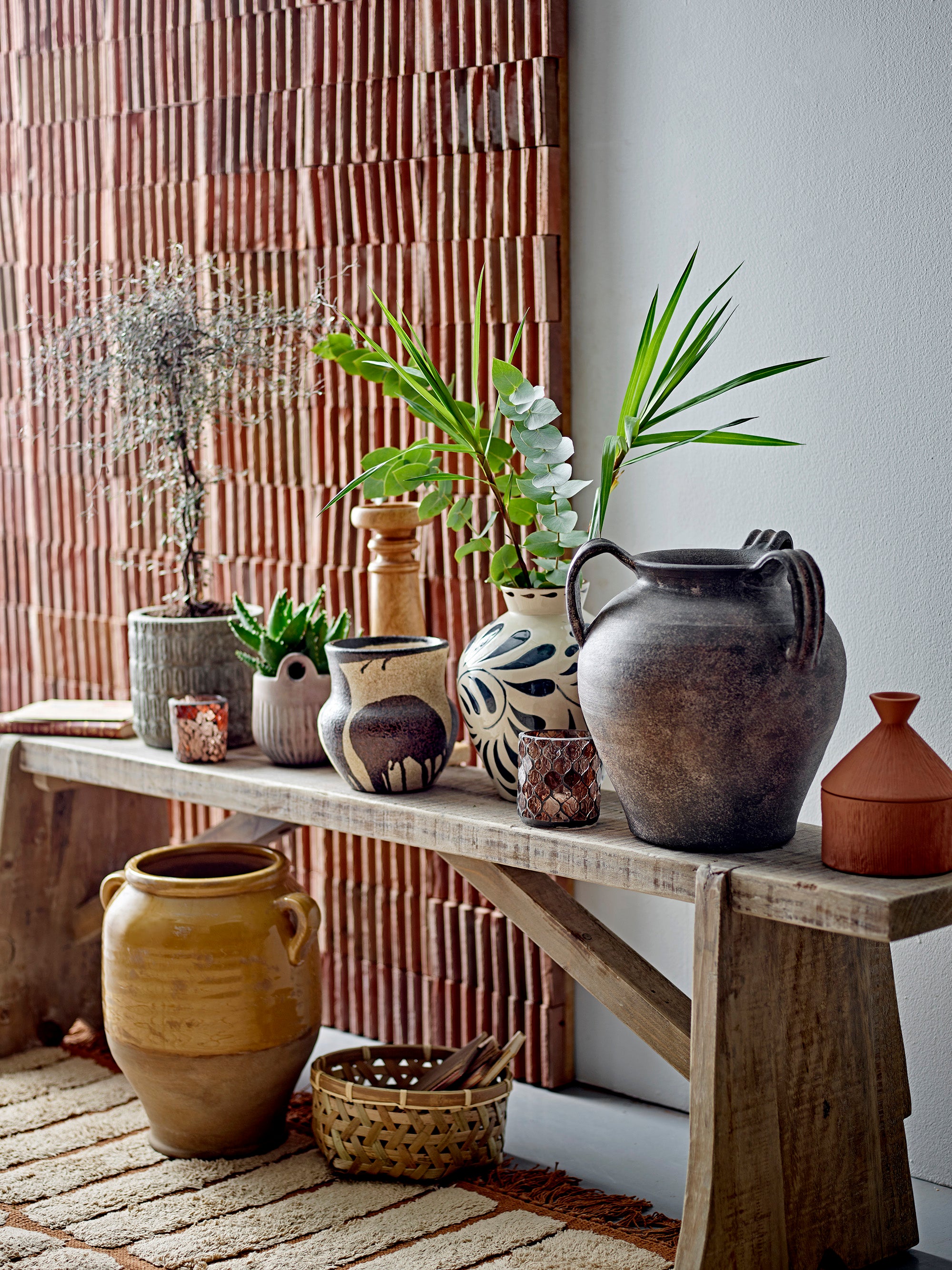 Nala - Plant Pot Cover - Black - Terracotta