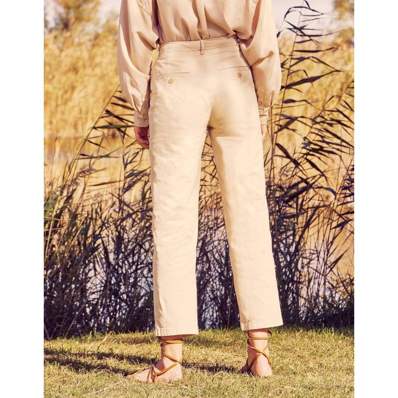 Pantalones chinos recortados Sandy de cintura alta - Arena clara - Mujer