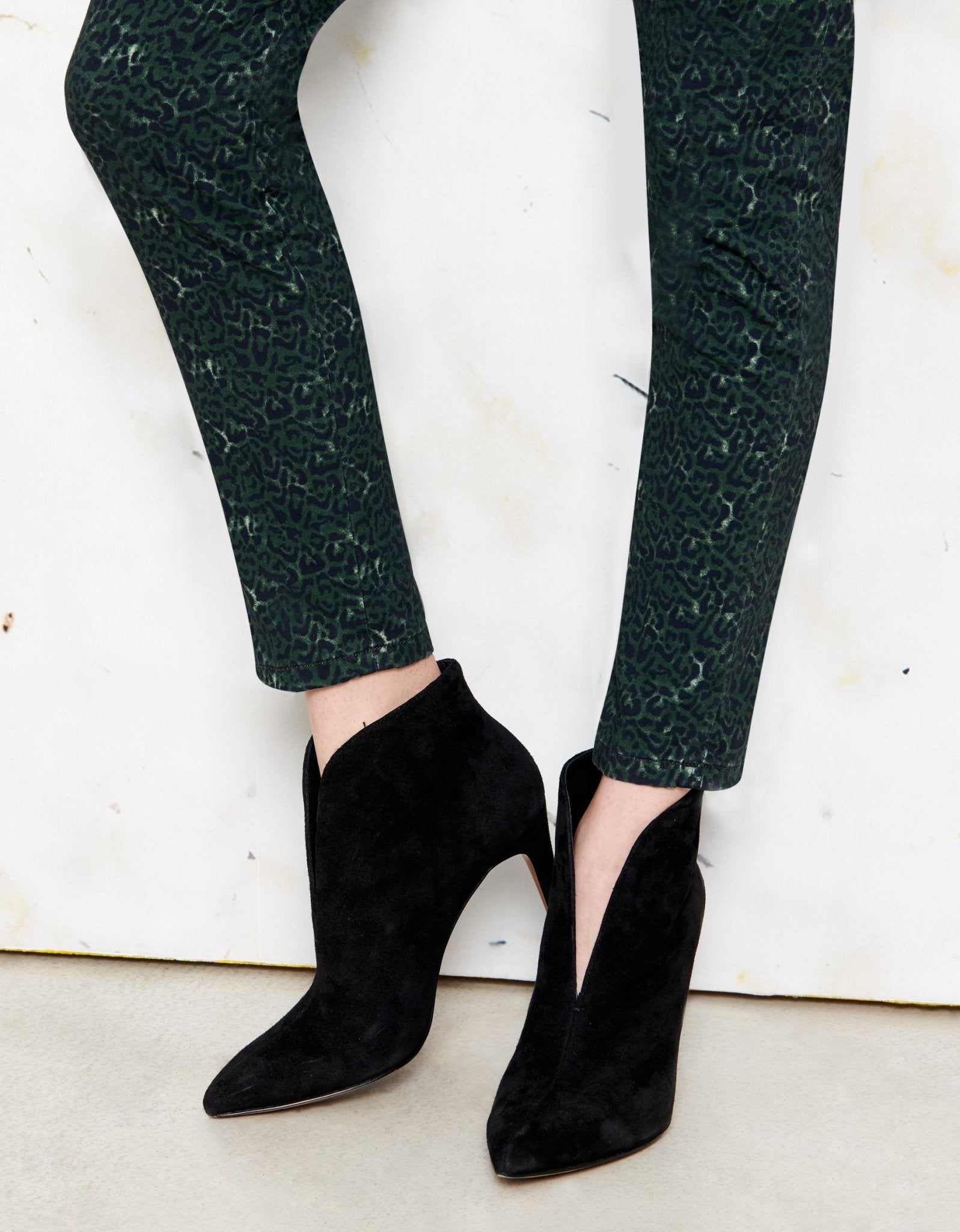 Sandy Printed Skinny Chino Trousers - Green Leo - Women