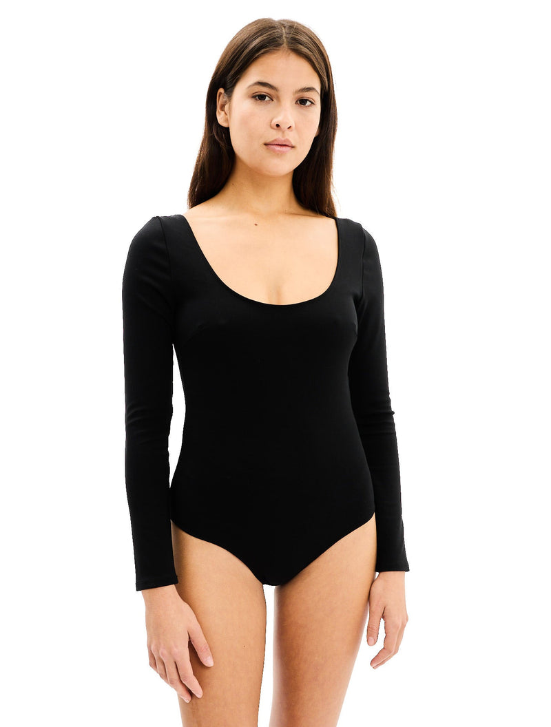 Rose wears the S bodysuit