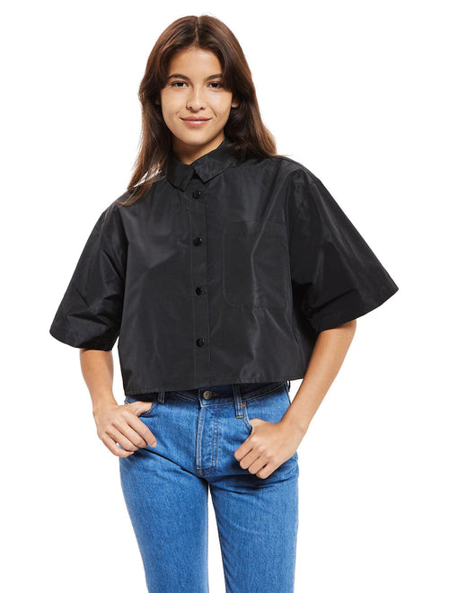 La Chemise Presque Crop Taffy Taffetas Recyclé Noir Black Coffee