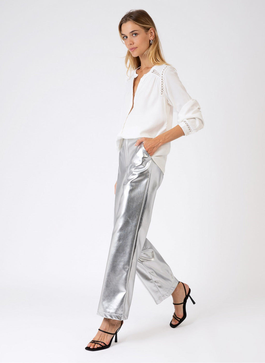 Pantalón Recto En Polipiel Pitty - Plateado
