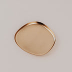 Bandeja decorativa de metal dorado - Organic Shape