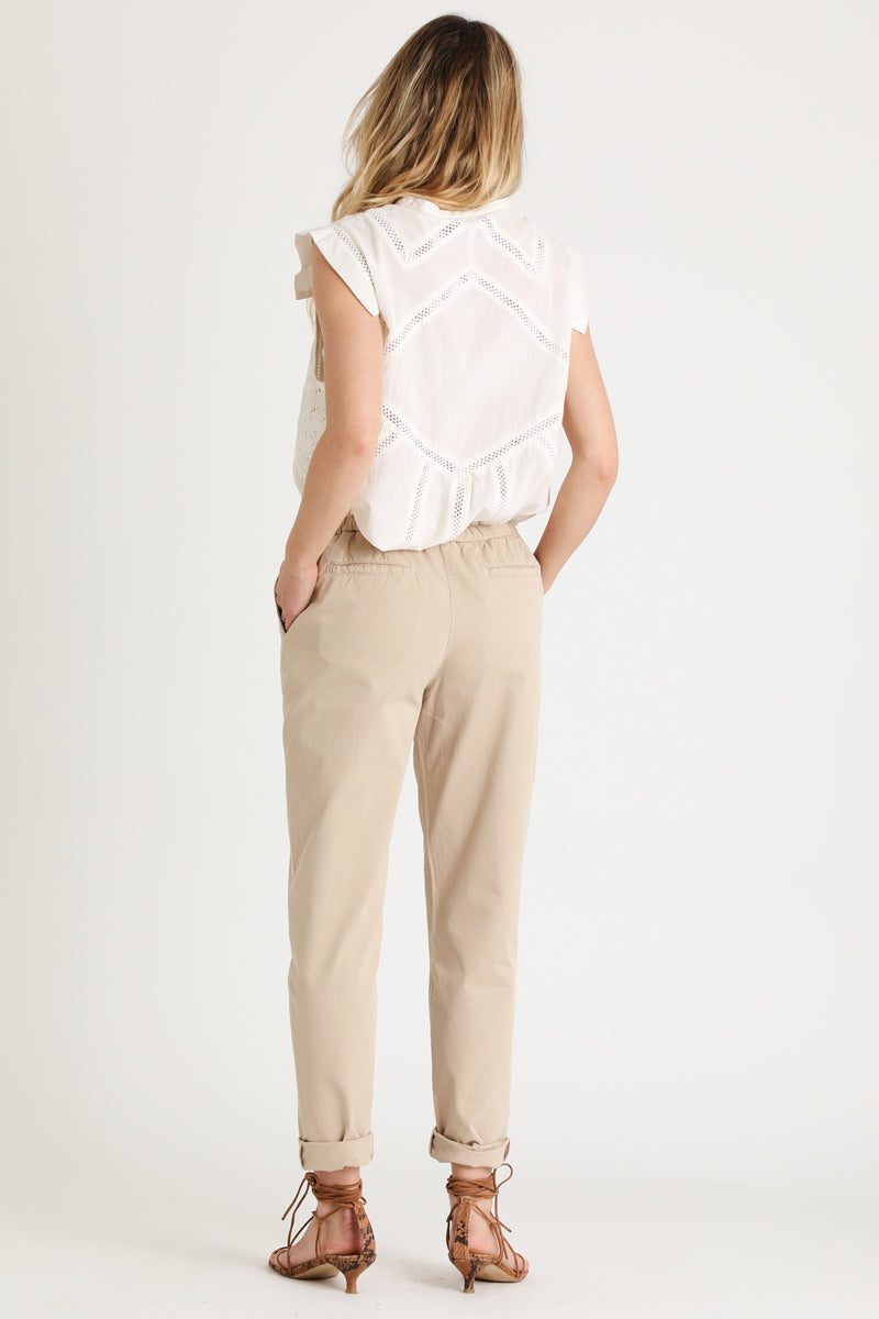 Berenice - Beige Carrot-Fit Trousers